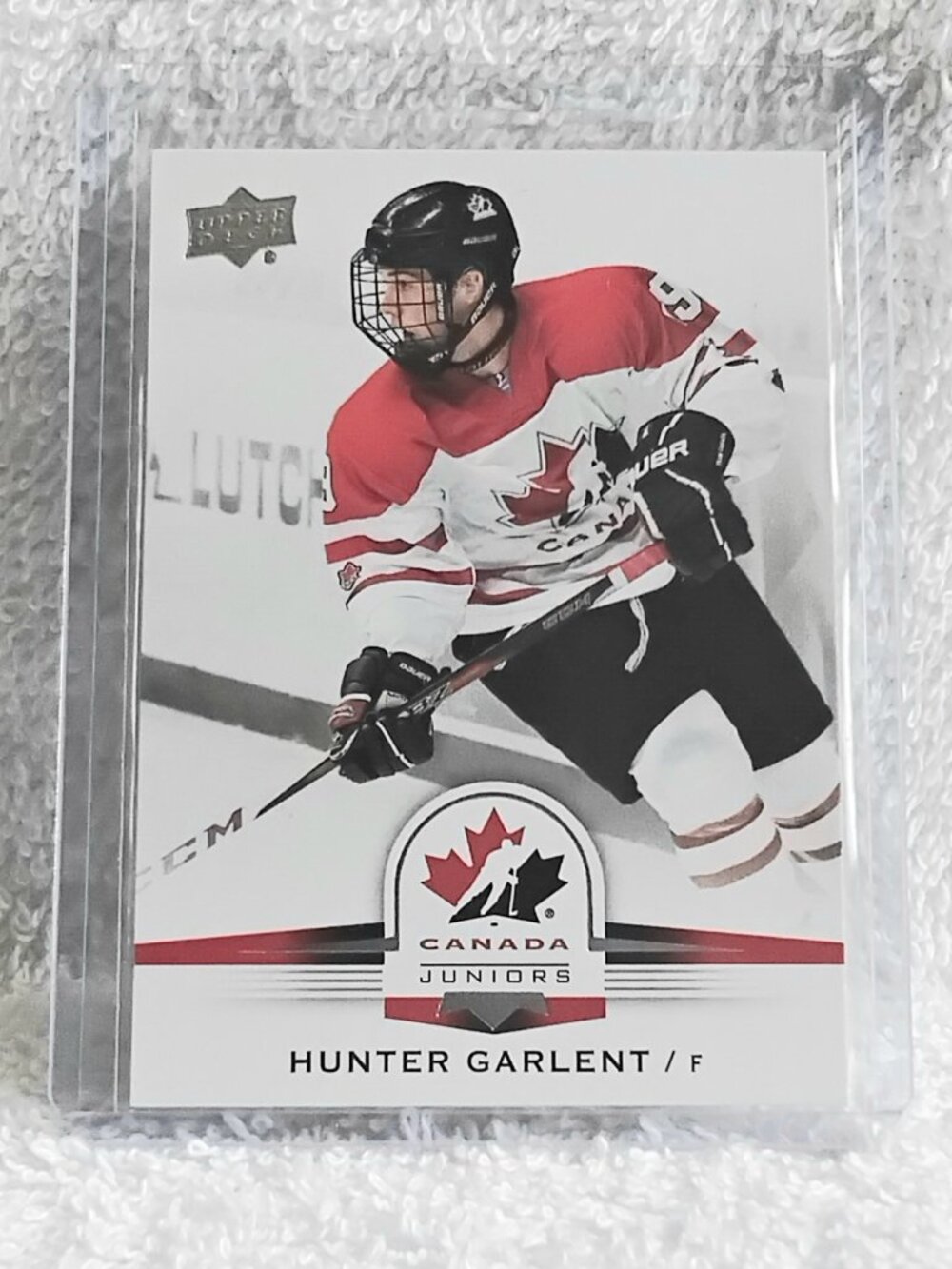 5/$20 Mint 2014 UD World Cup Hunter Garlent Team Canada Juniors Card 13!!